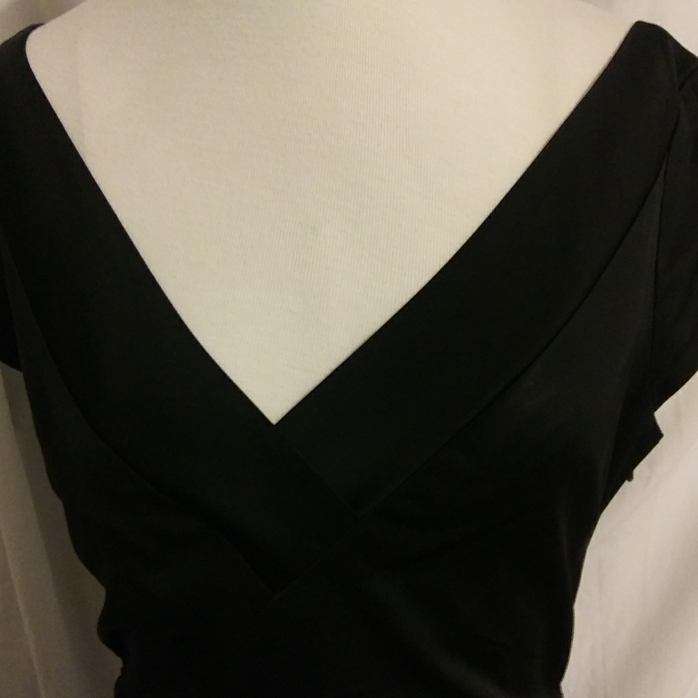 Dress - Picture 2 of 8